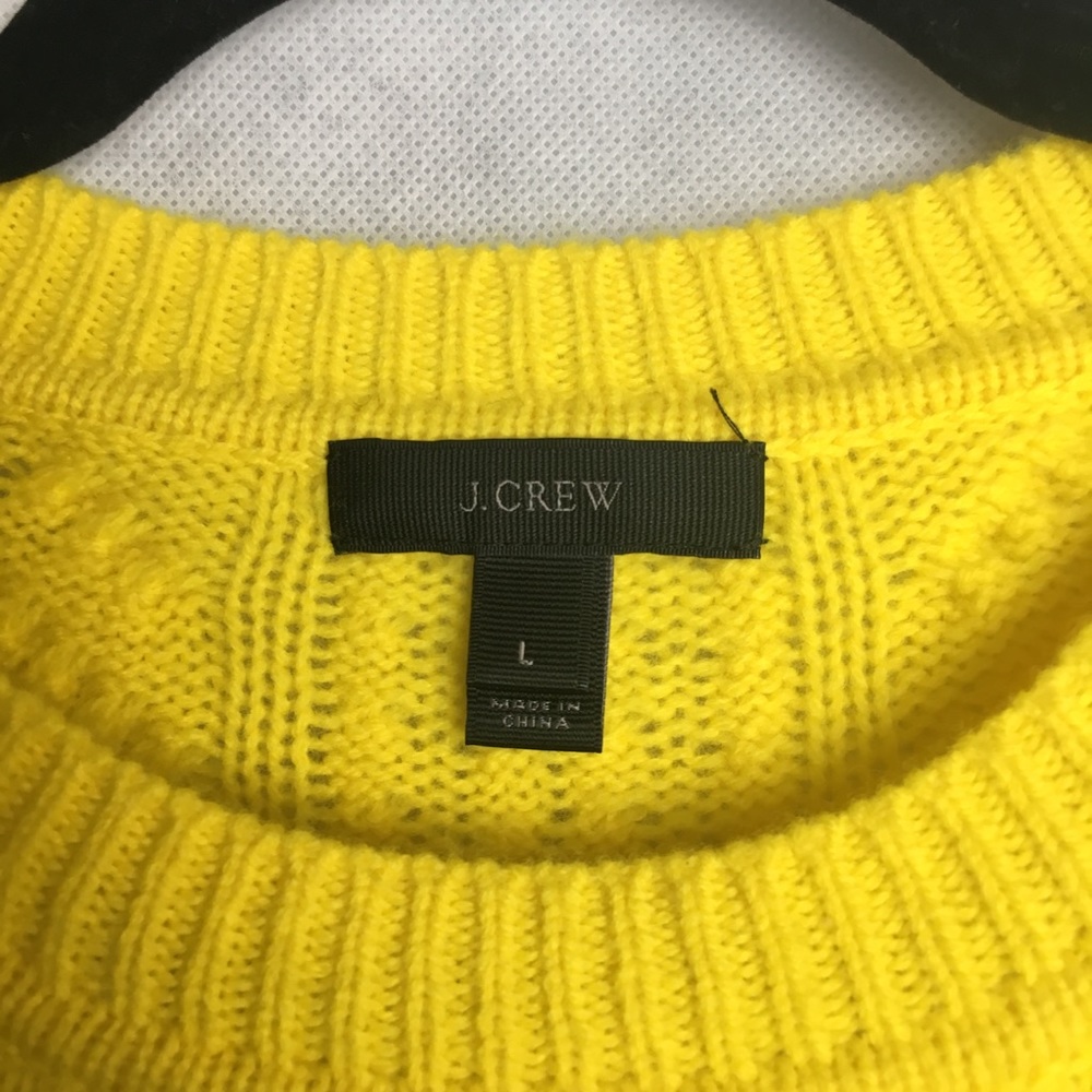🔥J. Crew 100% Wool cable-knit sweater yellow. L - Picture 3 of 8